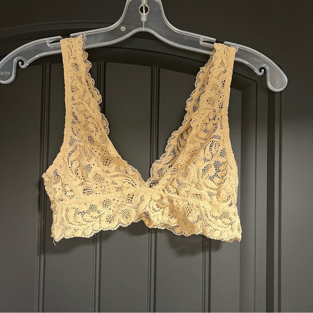 BRALETTE LOT